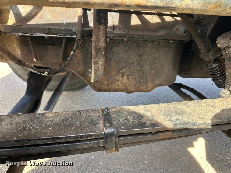 image for item FK1682 1977 Mack RD685S water truck