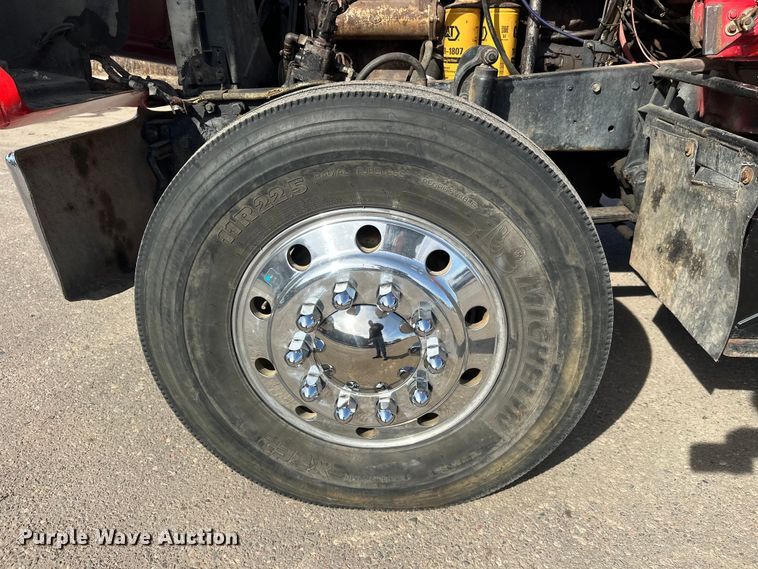 image for item FK1682 1977 Mack RD685S water truck