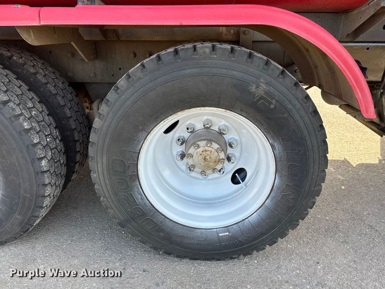 image for item FK1682 1977 Mack RD685S water truck