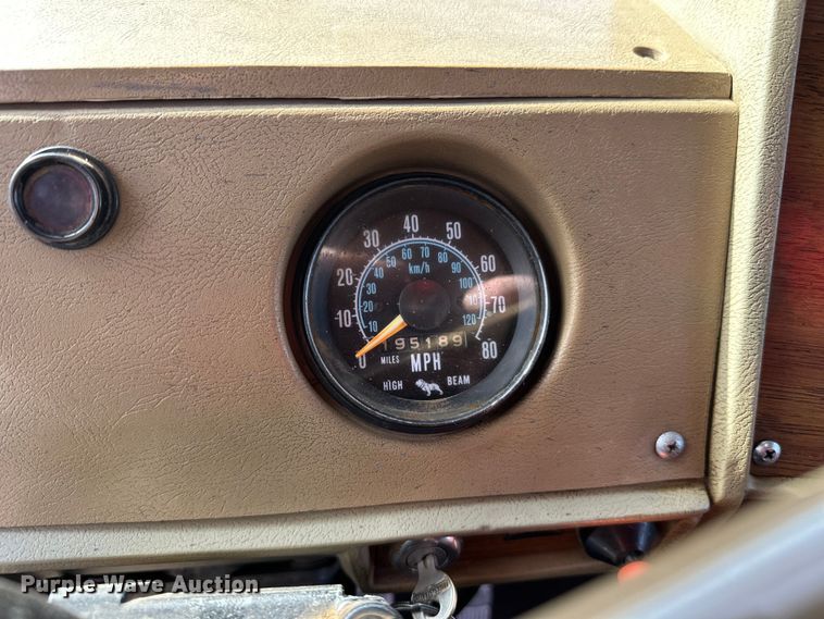 image for item FK1682 1977 Mack RD685S water truck