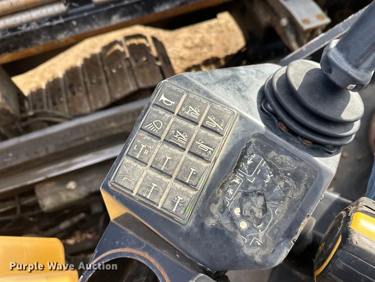 image for item FK1850 2016 Vermeer D24X40III directional boring unit