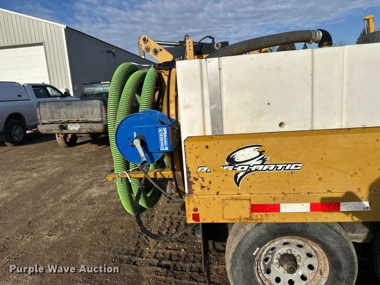 image for item FK1851 2017 Ring-O-Matic VL 550 vacuum excavator