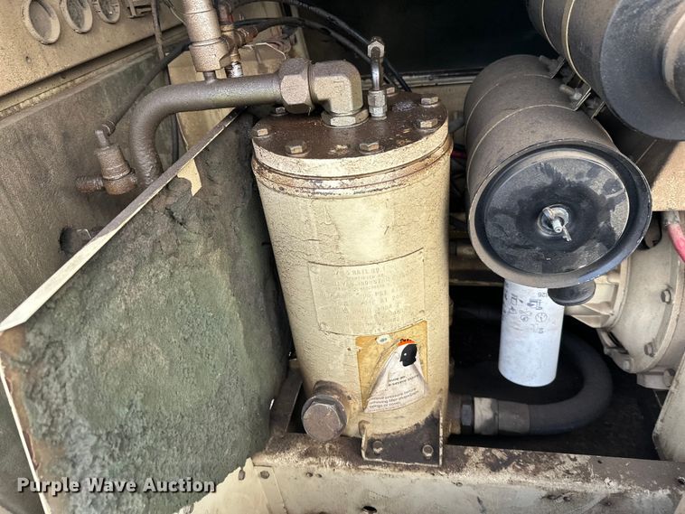 image for item FK1857 1994 Ingersoll Rand 185 air compressor