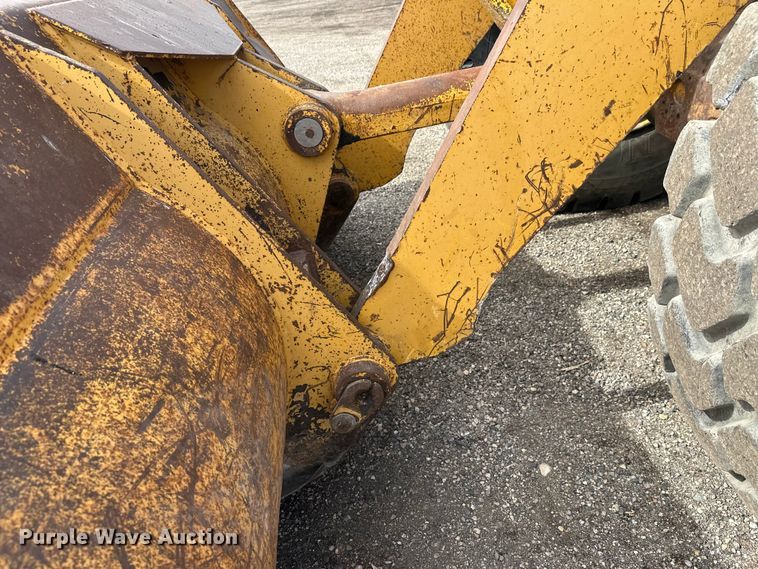 image for item FK1860 1994 John Deere 644G wheel loader