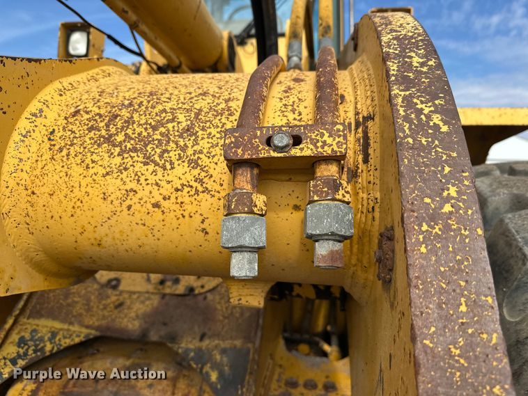 image for item FK1860 1994 John Deere 644G wheel loader