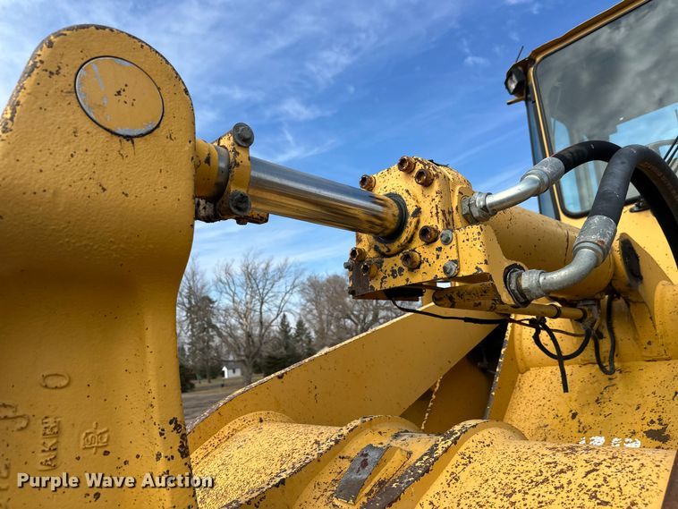 image for item FK1860 1994 John Deere 644G wheel loader