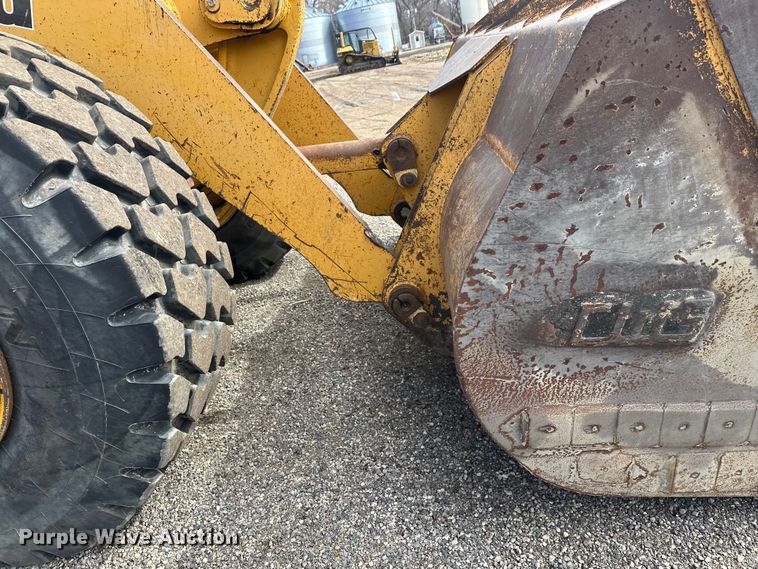 image for item FK1860 1994 John Deere 644G wheel loader