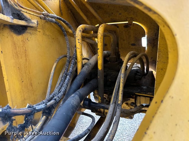 image for item FK1860 1994 John Deere 644G wheel loader