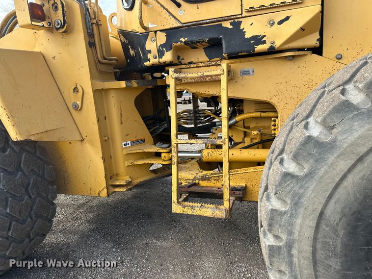 image for item FK1860 1994 John Deere 644G wheel loader