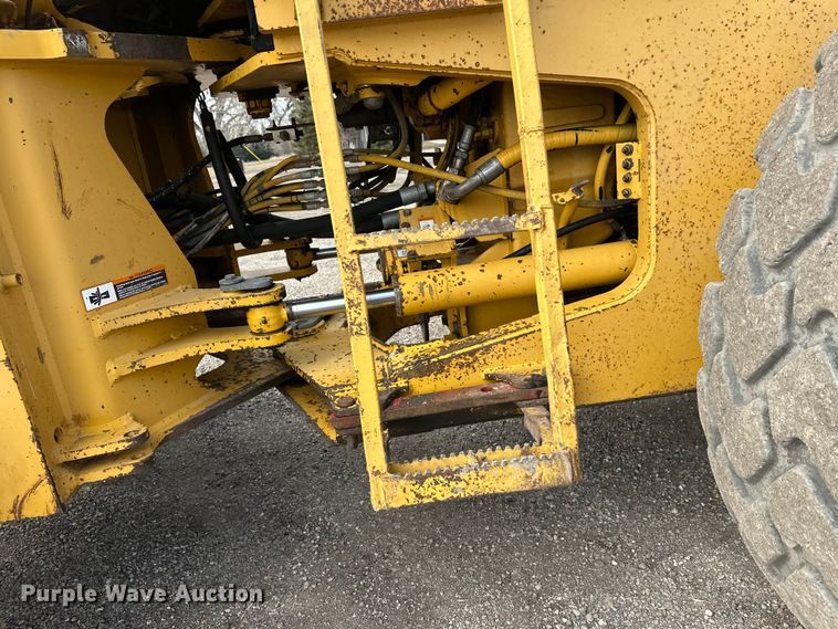 image for item FK1860 1994 John Deere 644G wheel loader