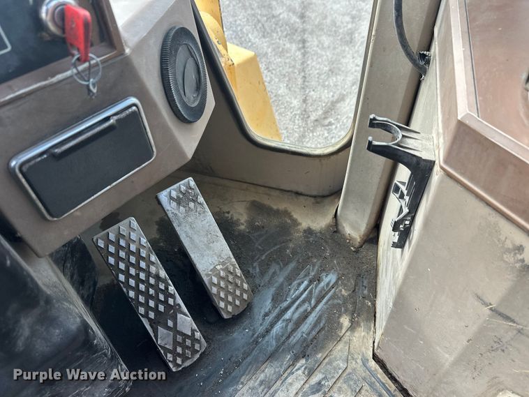 image for item FK1860 1994 John Deere 644G wheel loader