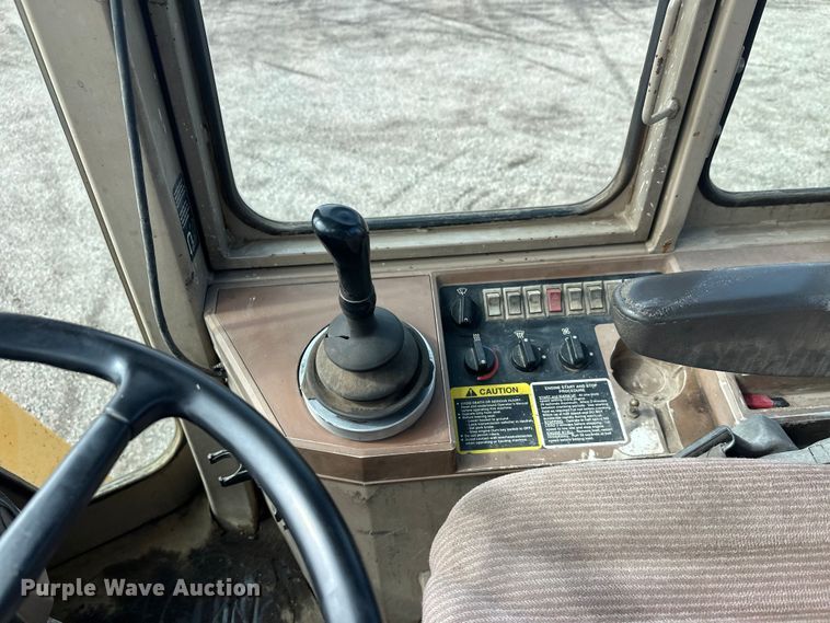 image for item FK1860 1994 John Deere 644G wheel loader