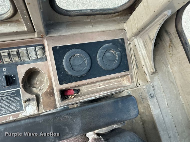 image for item FK1860 1994 John Deere 644G wheel loader