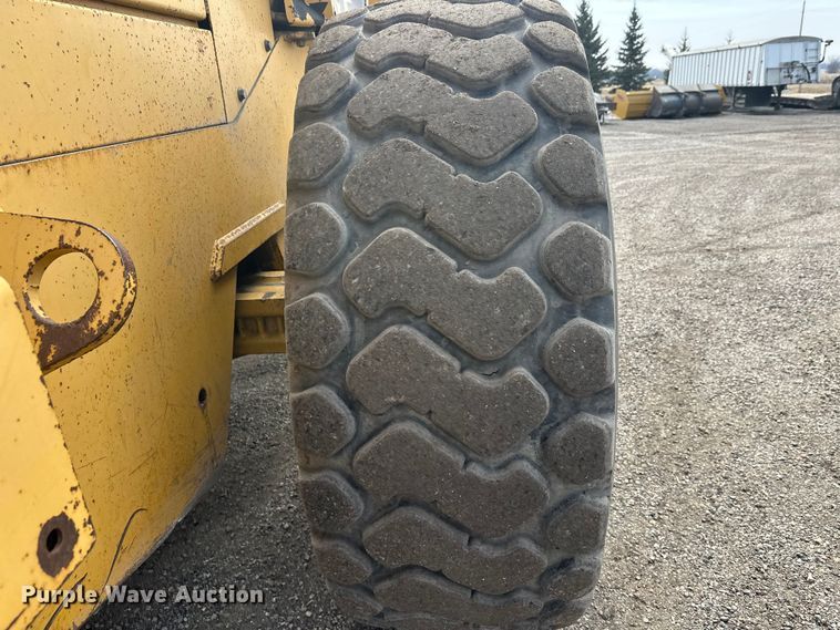 image for item FK1860 1994 John Deere 644G wheel loader