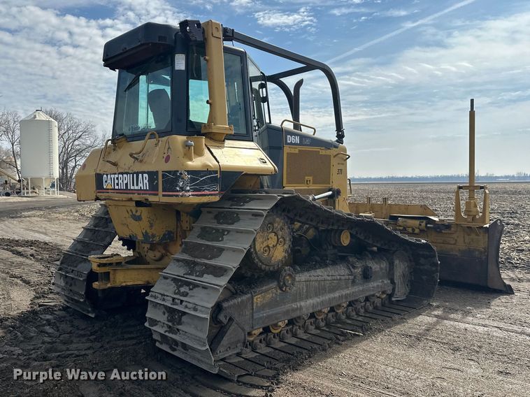 image for item FK1861 2004 Caterpillar D6N LGP dozer