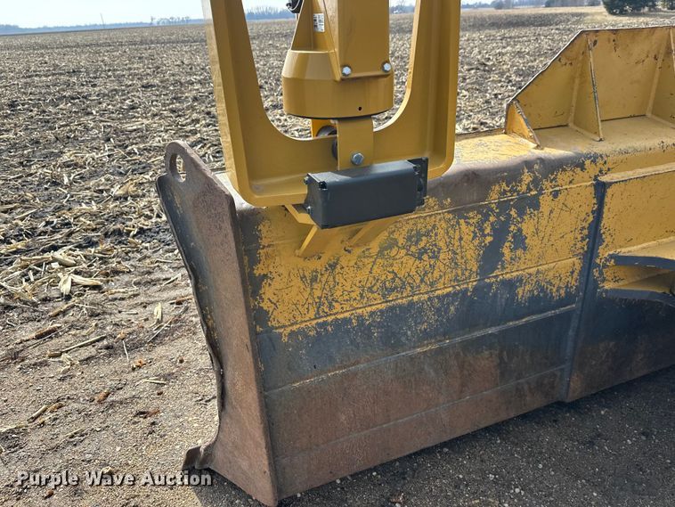 image for item FK1861 2004 Caterpillar D6N LGP dozer