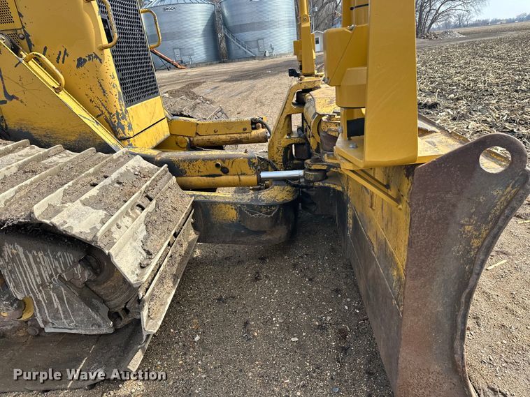 image for item FK1861 2004 Caterpillar D6N LGP dozer