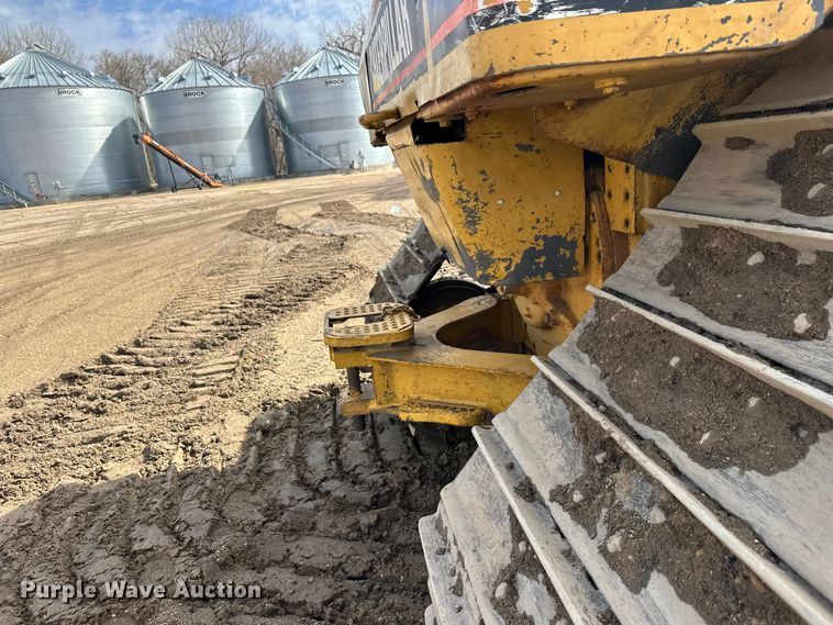 image for item FK1861 2004 Caterpillar D6N LGP dozer