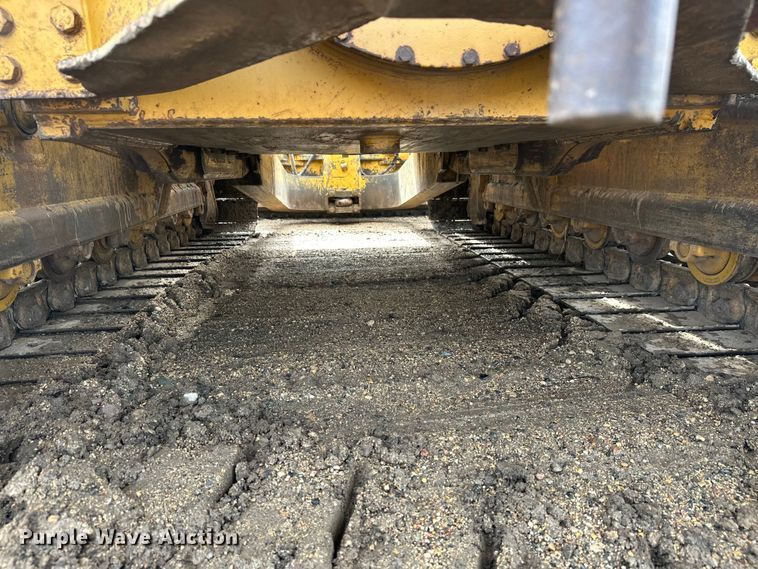 image for item FK1861 2004 Caterpillar D6N LGP dozer