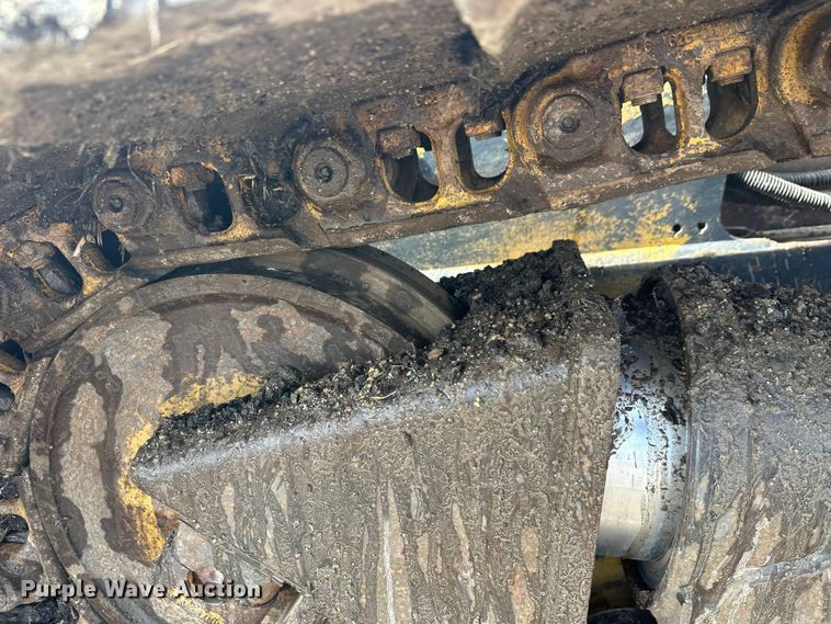 image for item FK1861 2004 Caterpillar D6N LGP dozer