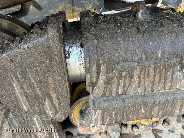 image for item FK1861 2004 Caterpillar D6N LGP dozer