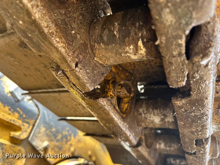 image for item FK1861 2004 Caterpillar D6N LGP dozer