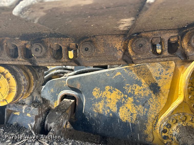 image for item FK1861 2004 Caterpillar D6N LGP dozer