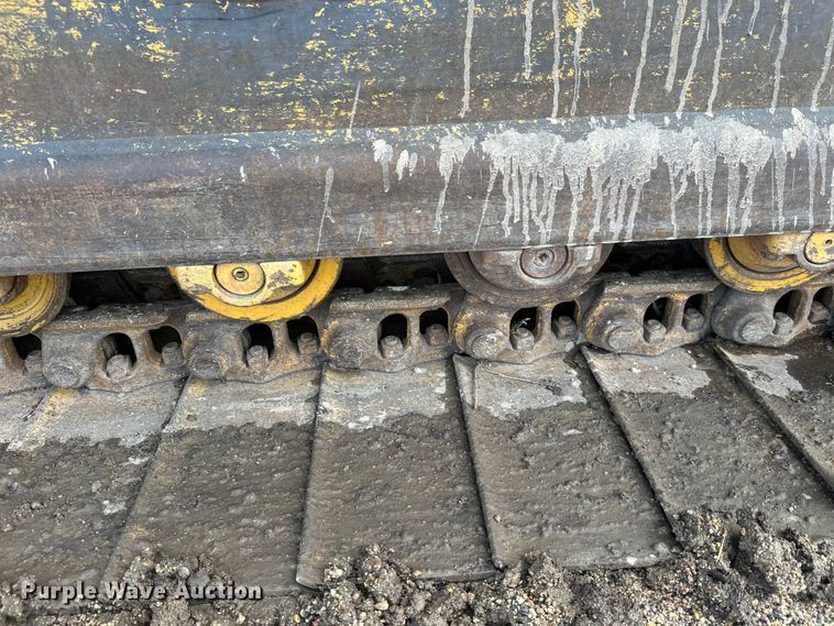 image for item FK1861 2004 Caterpillar D6N LGP dozer