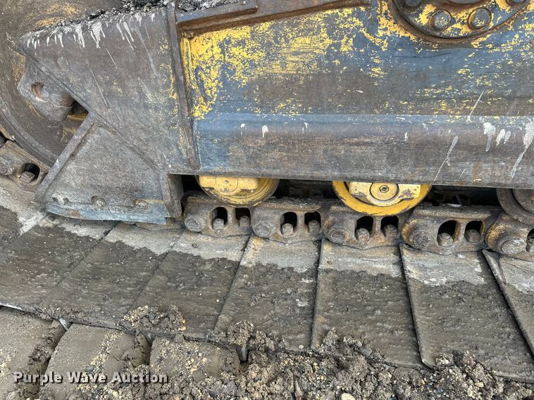 image for item FK1861 2004 Caterpillar D6N LGP dozer