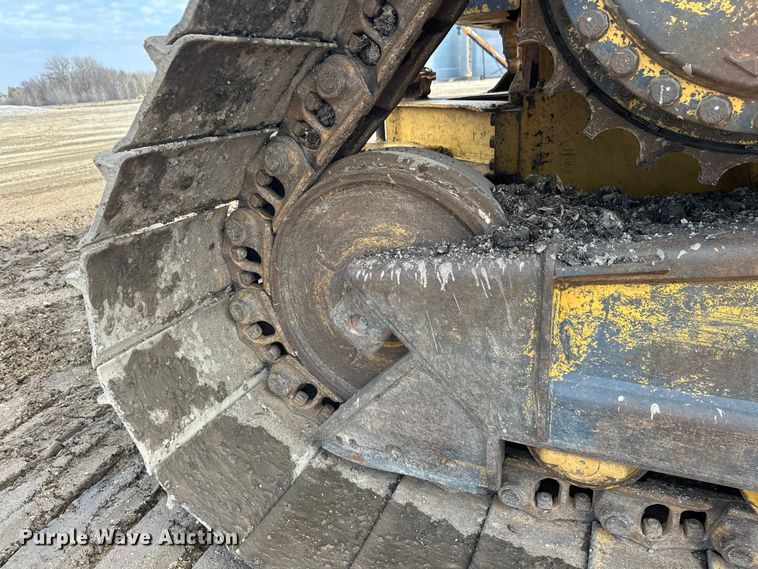 image for item FK1861 2004 Caterpillar D6N LGP dozer