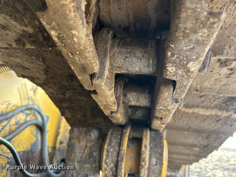 image for item FK1861 2004 Caterpillar D6N LGP dozer