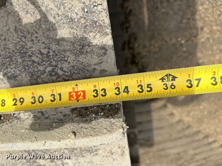 image for item FK1861 2004 Caterpillar D6N LGP dozer