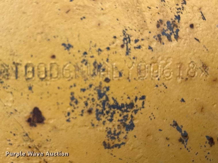 image for item FK1861 2004 Caterpillar D6N LGP dozer