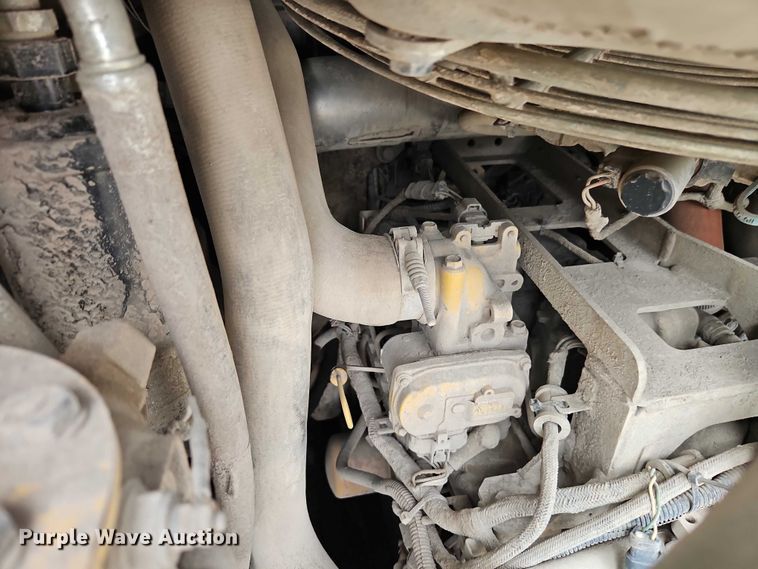 image for item FN5593 2017 Caterpillar 272D2 skid steer loader