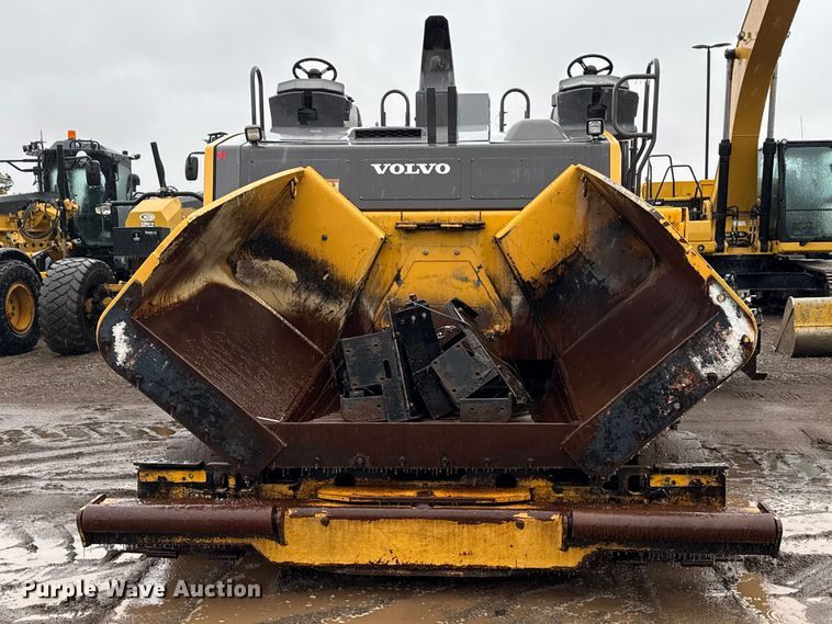 image for item ND9469 Volvo P7170B paver