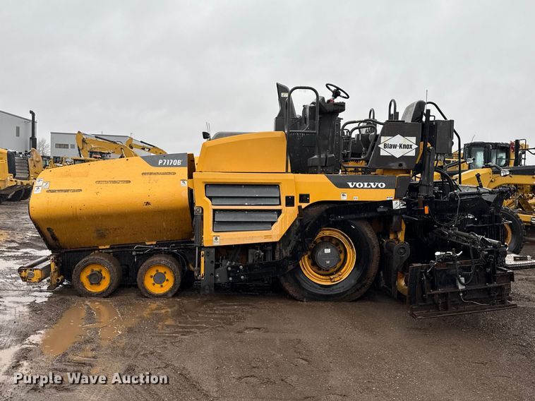 image for item ND9469 Volvo P7170B paver