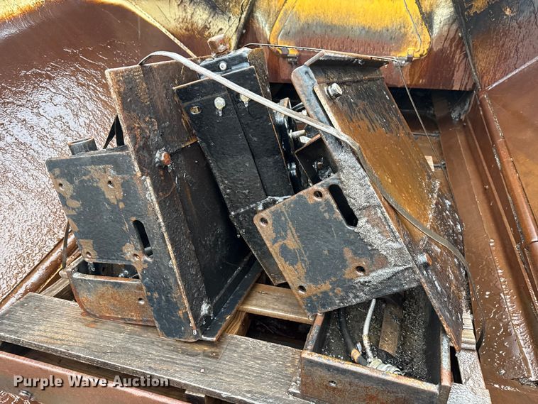 image for item ND9469 Volvo P7170B paver