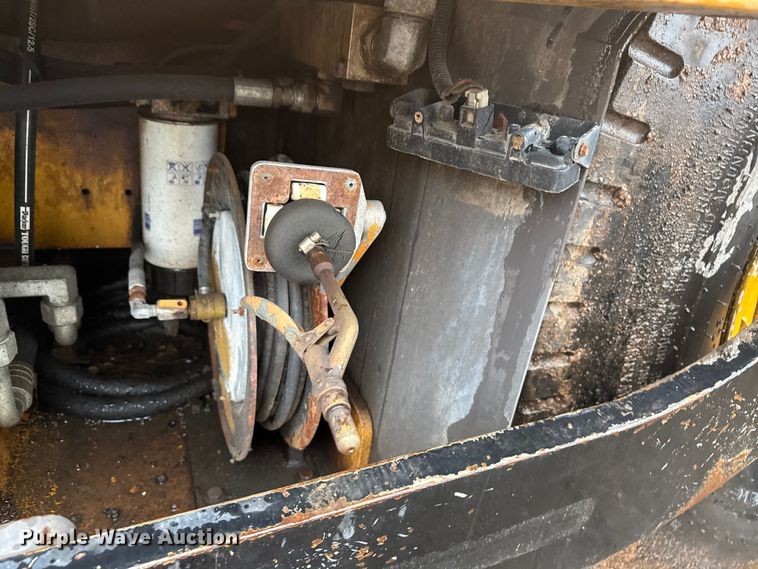 image for item ND9469 Volvo P7170B paver