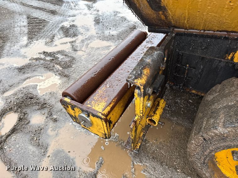 image for item ND9469 Volvo P7170B paver