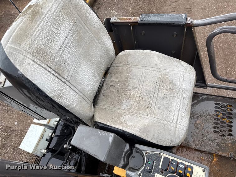 image for item ND9469 Volvo P7170B paver