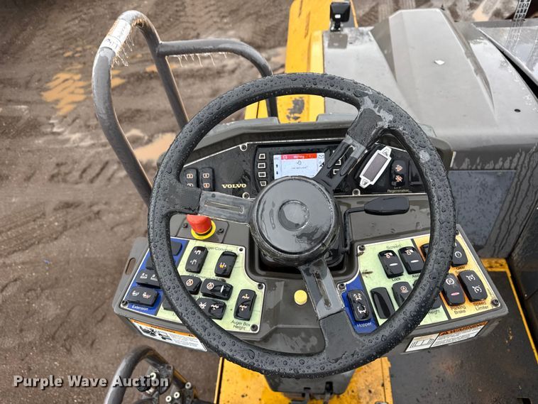 image for item ND9469 Volvo P7170B paver