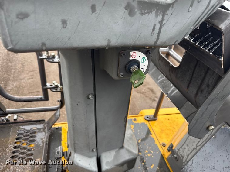 image for item ND9469 Volvo P7170B paver