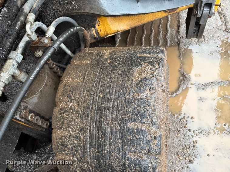 image for item ND9469 Volvo P7170B paver