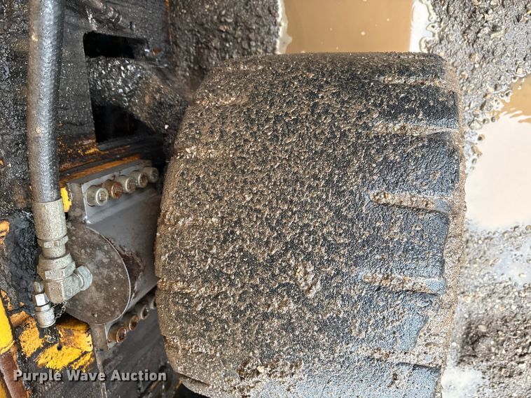 image for item ND9469 Volvo P7170B paver