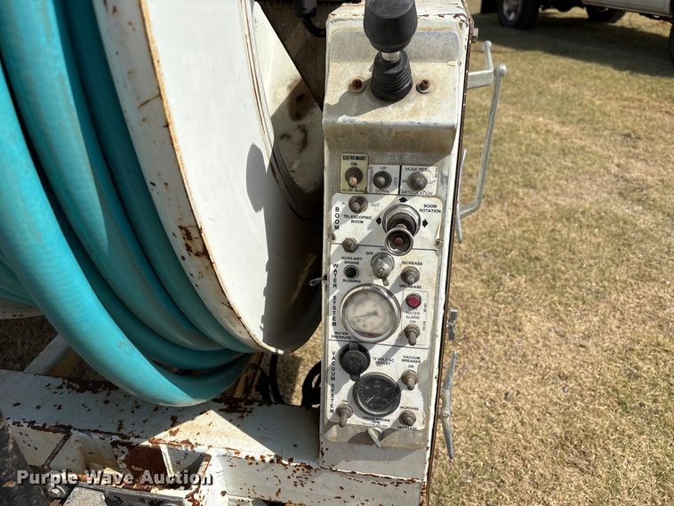 image for item NK9052 2008 Sterling L8500 sewer jetter truck