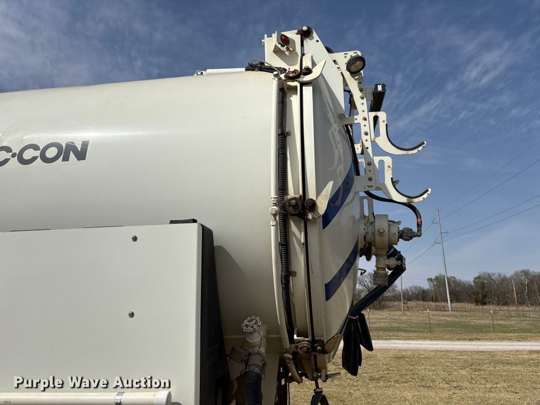 image for item NK9052 2008 Sterling L8500 sewer jetter truck