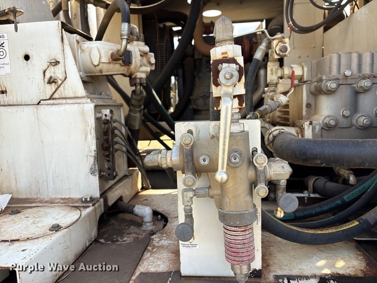 image for item NK9052 2008 Sterling L8500 sewer jetter truck