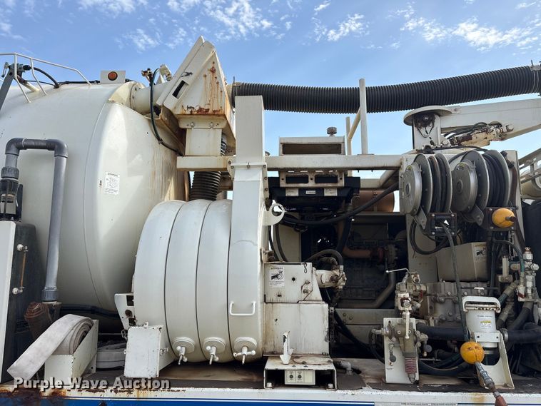 image for item NK9052 2008 Sterling L8500 sewer jetter truck