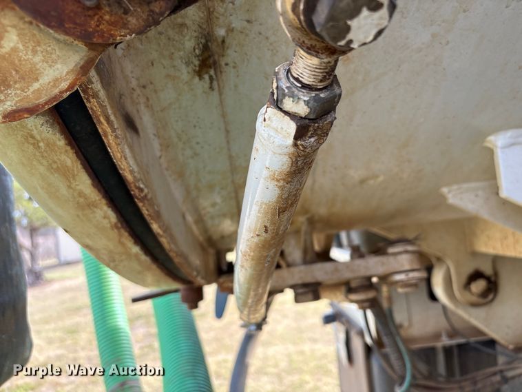 image for item NK9052 2008 Sterling L8500 sewer jetter truck