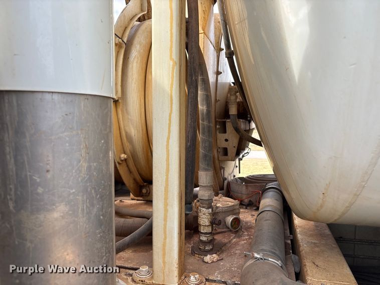 image for item NK9052 2008 Sterling L8500 sewer jetter truck